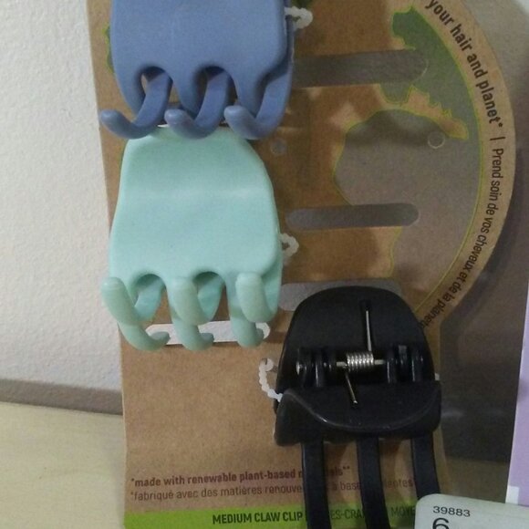 Assorted new hair bows/clips - Picture 5 of 5